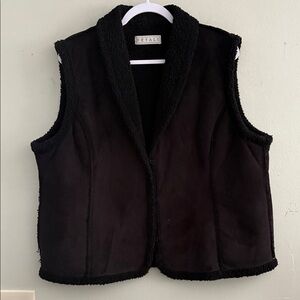 Petals Black lined faux leather Vest XL